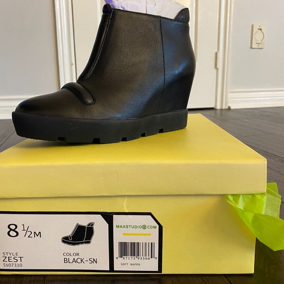 Leather Boots - Picture 3 of 4